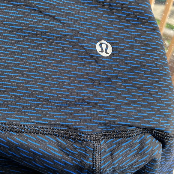 *RARE* LUXTREME WUNDERUNDER CROP - SIZE 6 - Picture 3 of 5